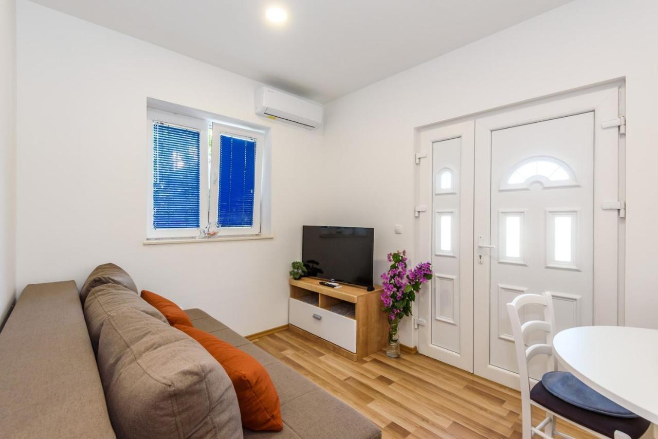 Apartment Dego Near Ploce, Riverfront, Parking Rogotin Dış mekan fotoğraf
