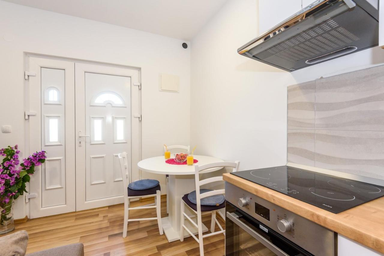 Apartment Dego Near Ploce, Riverfront, Parking Rogotin Dış mekan fotoğraf