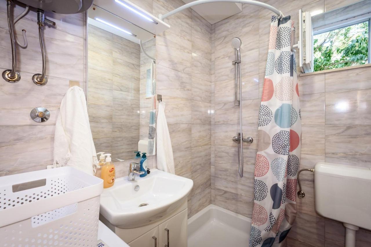 Apartment Dego Near Ploce, Riverfront, Parking Rogotin Dış mekan fotoğraf