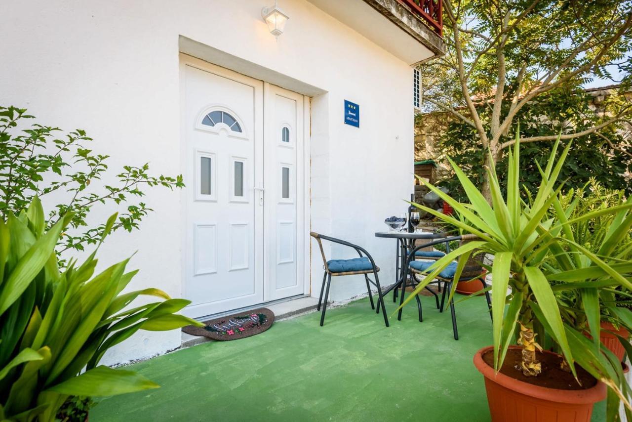 Apartment Dego Near Ploce, Riverfront, Parking Rogotin Dış mekan fotoğraf
